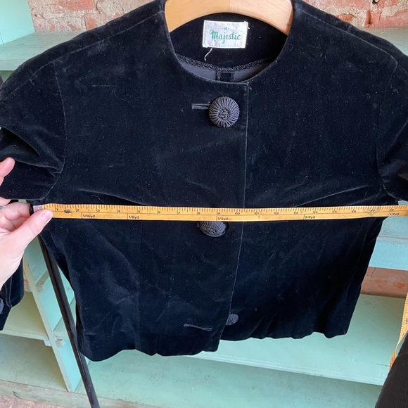 Vintage black velvet button up top - Picture 4 of 9